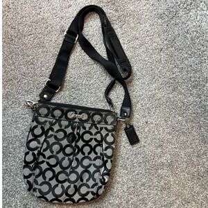 vtg y2k Coach Crossbody Bag Womens Small Black Gray Signature C Monogram 42531